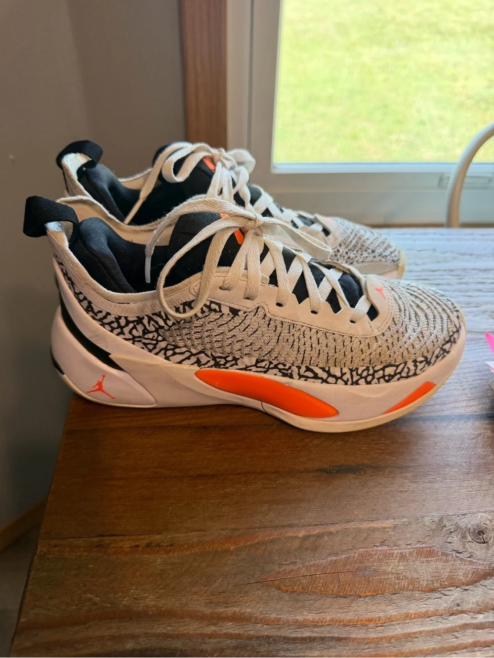 Jordan Kids Mid-Top Sneakers in White, Black and Orange
